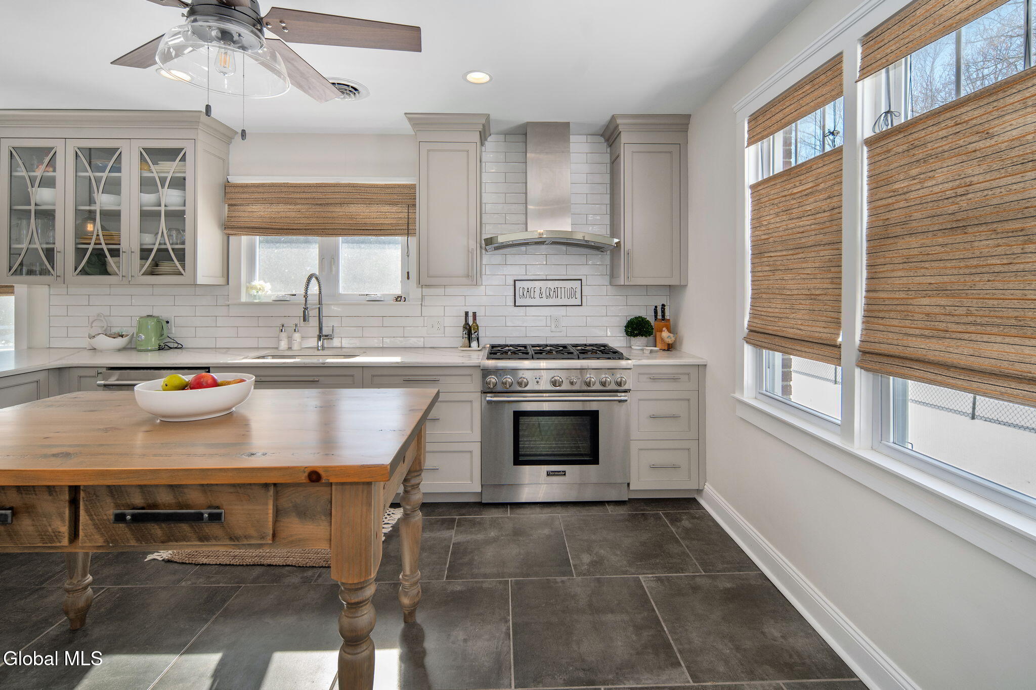 274 Osborne Road Colonie, NY 12211 - Photo 8 of 44 15-274OsborneRd_15