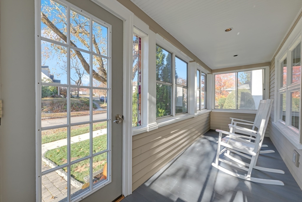 113 Bay State Road Worcester, MA 01606 - Photo 12 of 34