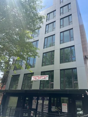 $910,000 | 108-15 72nd Avenue, Unit 4C | Forest Hills