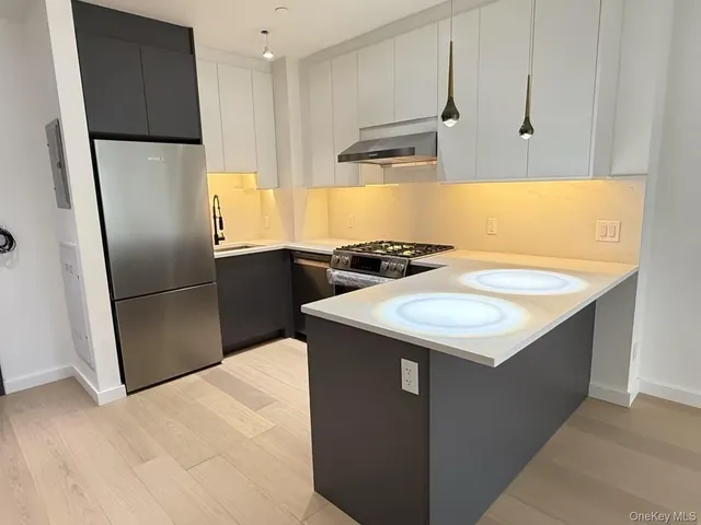 $910,000 | 108-15 72nd Avenue, Unit 4C | Forest Hills