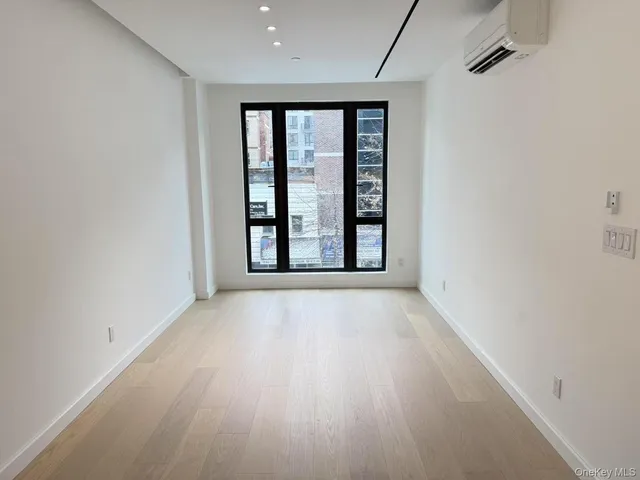 $910,000 | 108-15 72nd Avenue, Unit 4C | Forest Hills