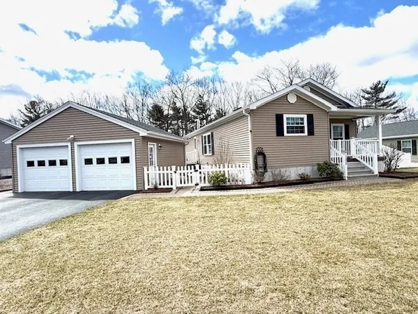 $449,000 | 105 Opal Lane, Gardner, MA 01440