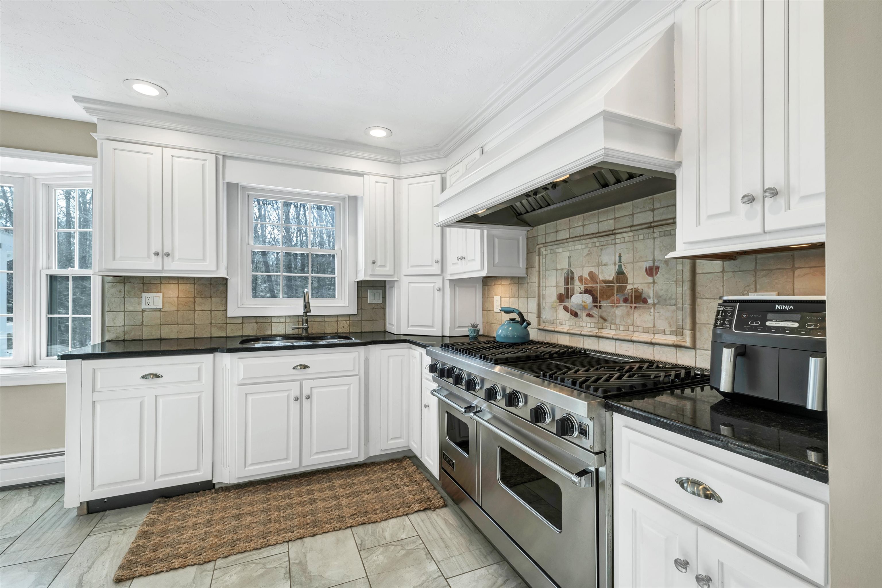 11 Forest Drive Hampton, NH 03842 - Photo 4 of 40