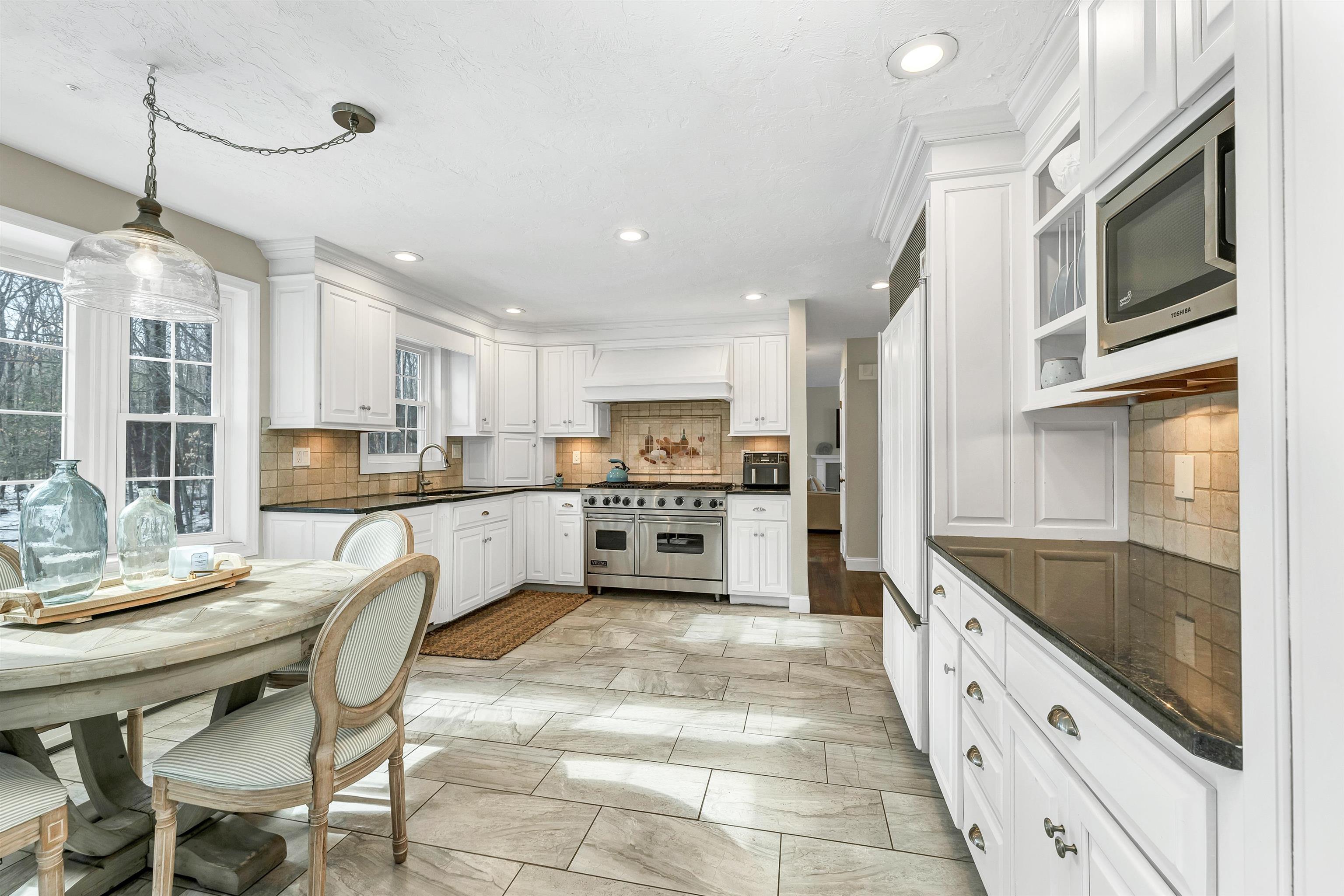 11 Forest Drive Hampton, NH 03842 - Photo 5 of 40