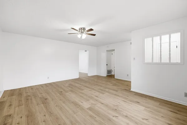 $2,100 | 301 Manor Drive, Unit B, Kerrville, TX 78028