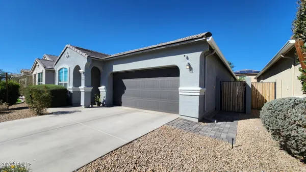 $1,800 | 38104 West San Ildefanso Avenue, Maricopa, AZ 85138