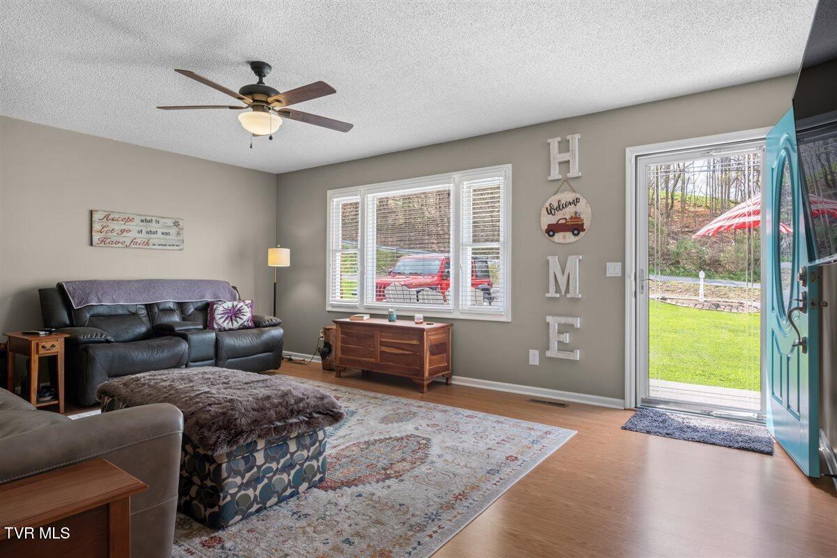 109 Valmar Road Unicoi, TN 37692 - Photo 5 of 67 37-WBP-Valmar-26