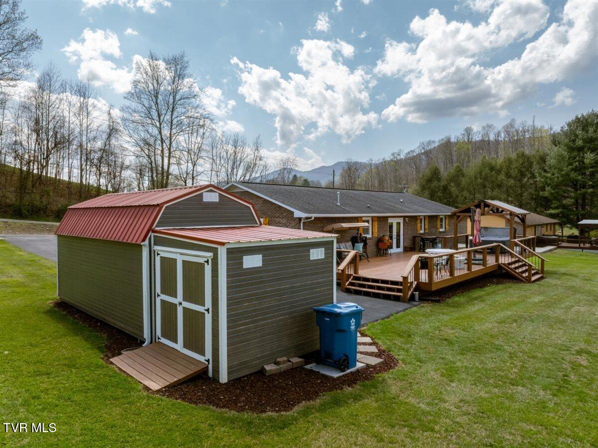 109 Valmar Road Unicoi, TN 37692 - Photo 54 of 67 50-WBP-Valmar-20