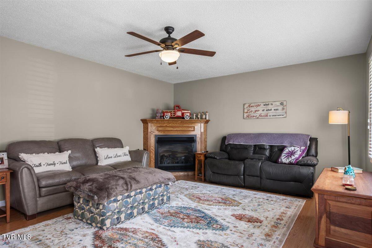 109 Valmar Road Unicoi, TN 37692 - Photo 8 of 67 44-WBP-Valmar-25