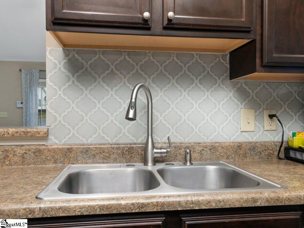 229 Frying Pan Court Boiling Springs, SC 29316 - Photo 11 of 30 Gallery Image 11