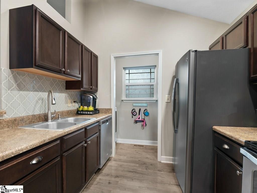 229 Frying Pan Court Boiling Springs, SC 29316 - Photo 12 of 30 Gallery Image 12
