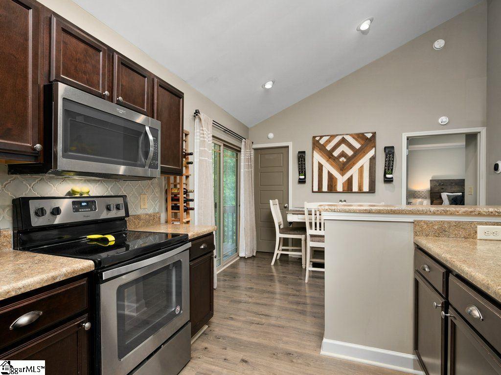 229 Frying Pan Court Boiling Springs, SC 29316 - Photo 9 of 30 Gallery Image 9