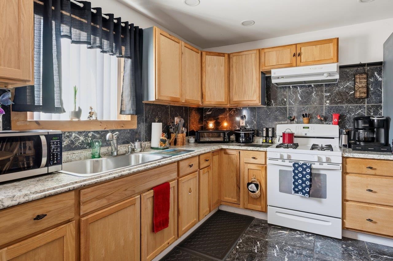 69 Chestnut Hill Road Rochester, NH 03867 - Photo 19 of 30