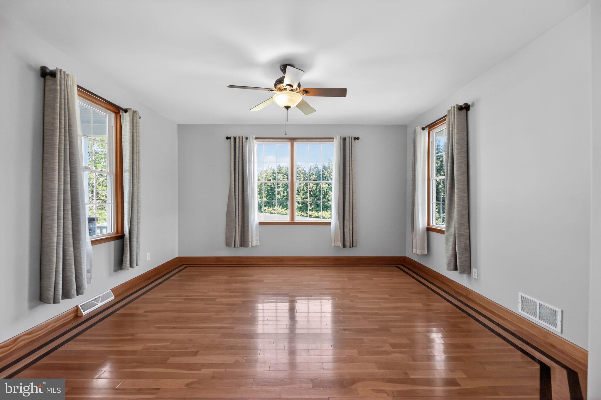 111 Heilig Road Sewell, NJ 08080 - Photo 11 of 39 Gallery Image 11