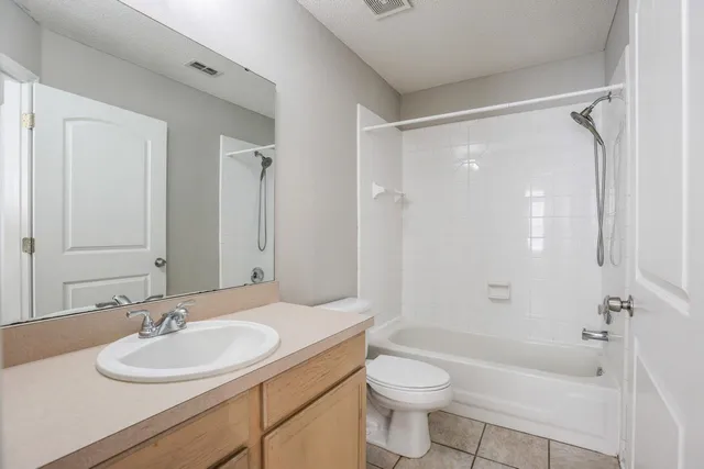 $2,200 | 5079 Mint Hill Court, Tallahassee, FL 32309