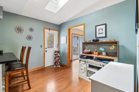 $325,000 | 1011 Ridgewood Avenue, McHenry, IL 60051