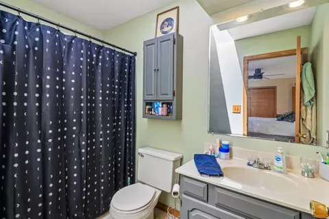 $325,000 | 1011 Ridgewood Avenue, McHenry, IL 60051