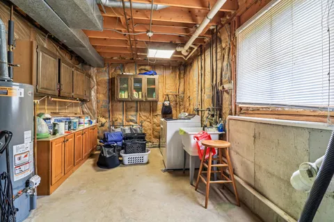 $325,000 | 1011 Ridgewood Avenue, McHenry, IL 60051