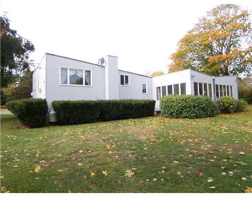 429 Ocean Road Narragansett, RI 02882 - Photo 3 of 8 Exterior Front.
