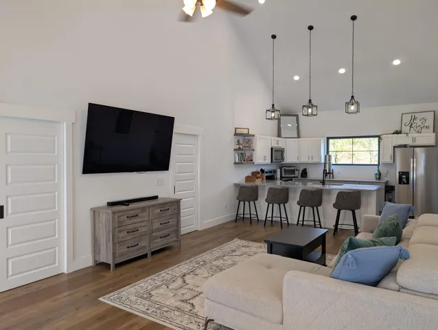 $304,000 | 138 Pawnee Drive, Bradyville, TN 37026