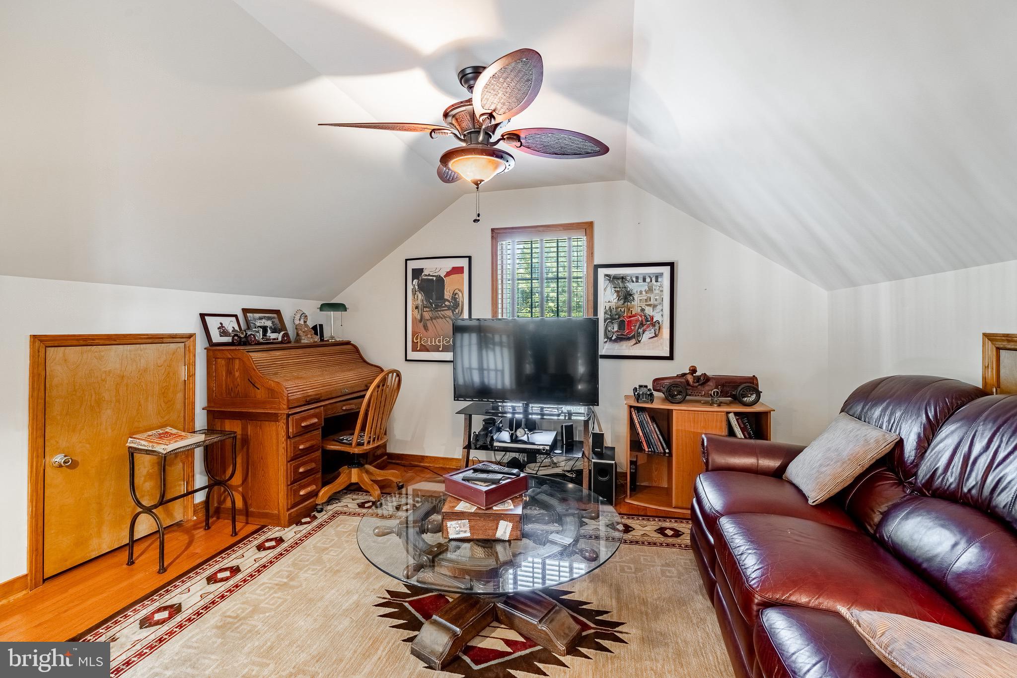 2 River Road Philadelphia, PA 19128 - Photo 25 of 46 a living room with furniture a air conditioner vent and a window