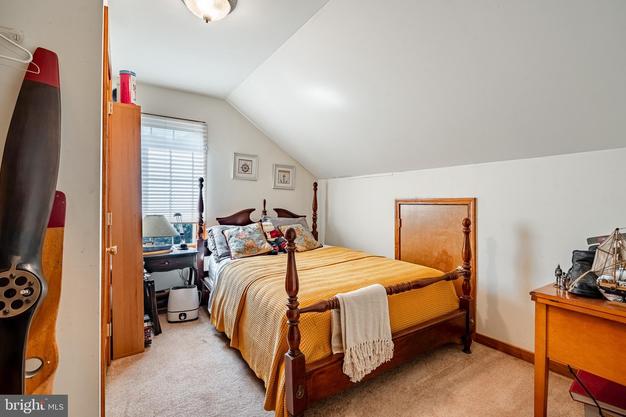 2 River Road Philadelphia, PA 19128 - Photo 31 of 46 a bedroom with bed and a window