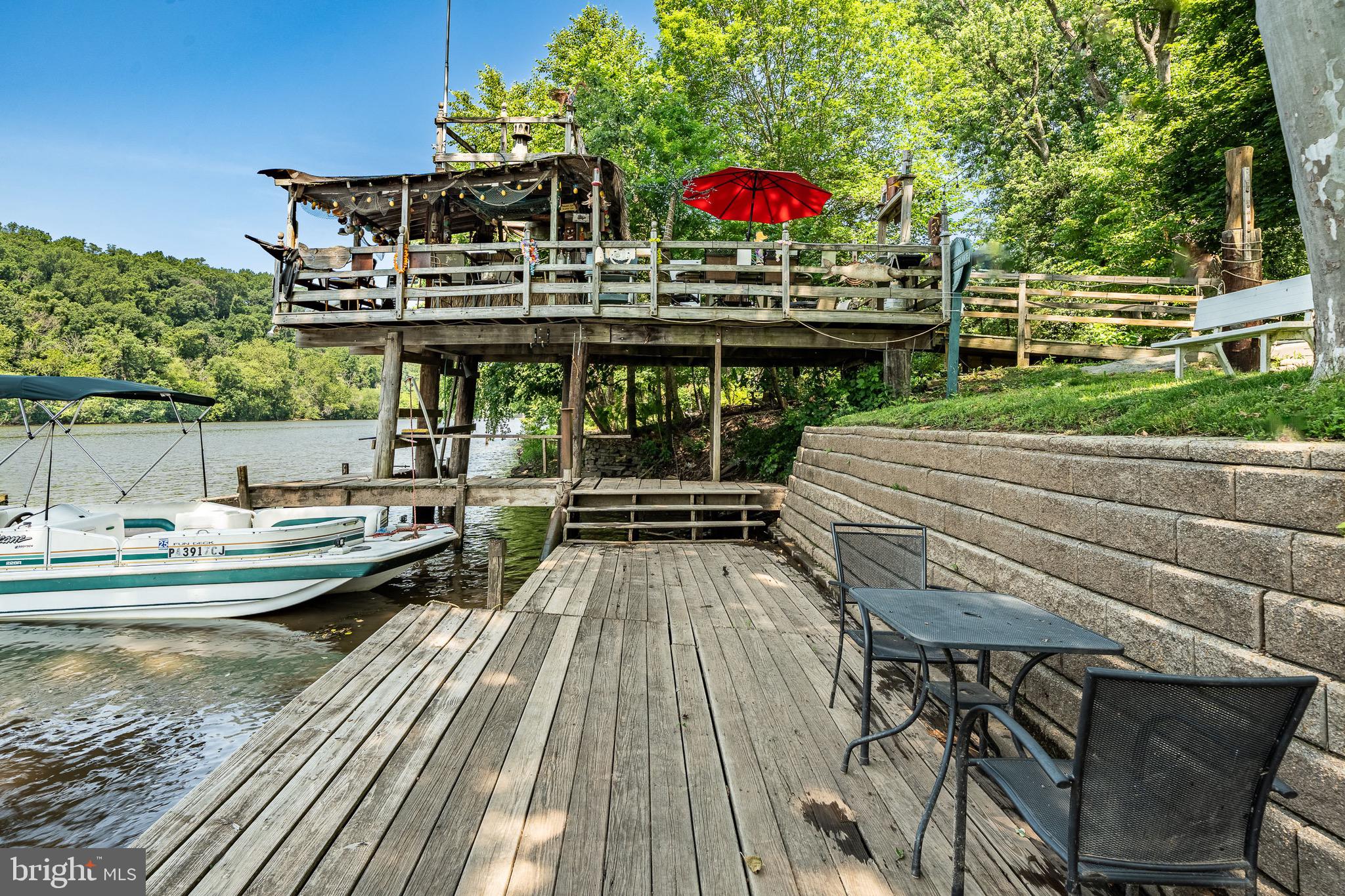 2 River Road Philadelphia, PA 19128 - Photo 42 of 46 a view of a two chairs on the roof deck