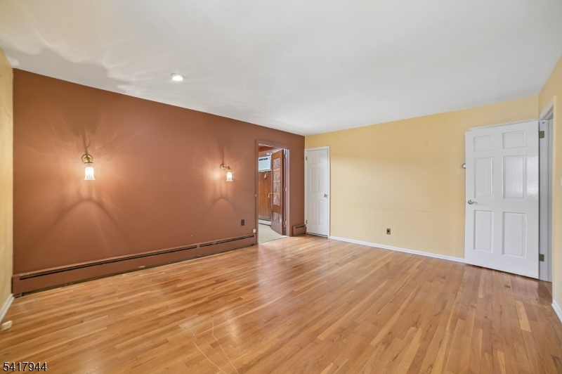 67 Sun Valley Way Morris Plains, NJ 07950 - Photo 13 of 33