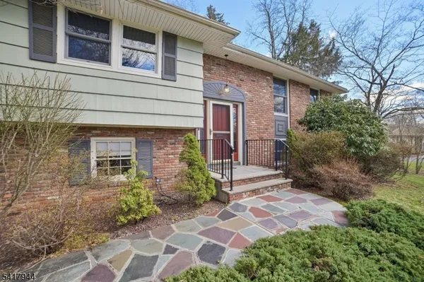 $725,000 | 67 Sun Valley Way, Morris Plains, NJ 07950