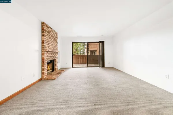 $398,000 | 2055 Sierra Road, Unit 106, Concord, CA 94518