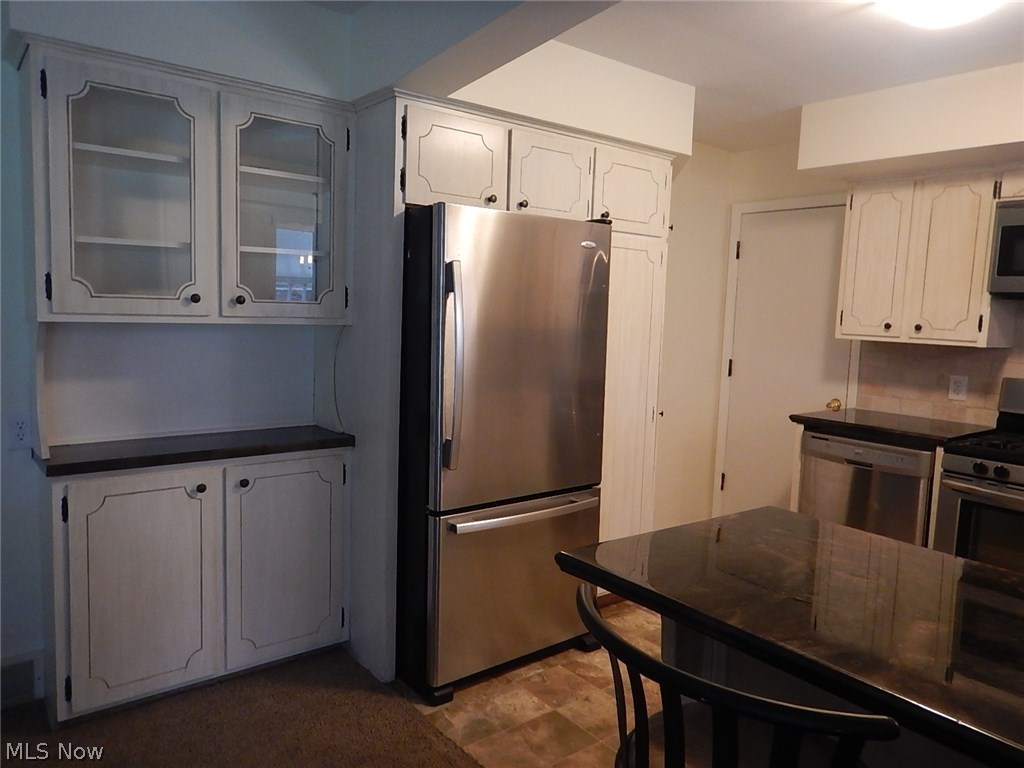 2466 Fairview Road Uniontown, OH 44685 - Photo 14 of 30