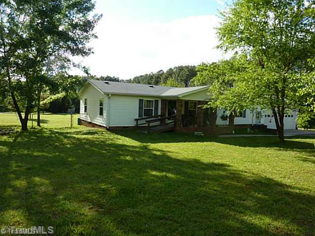261 Pino Road Mocksville, NC 27028 - Photo 3 of 16 Exterior Front.