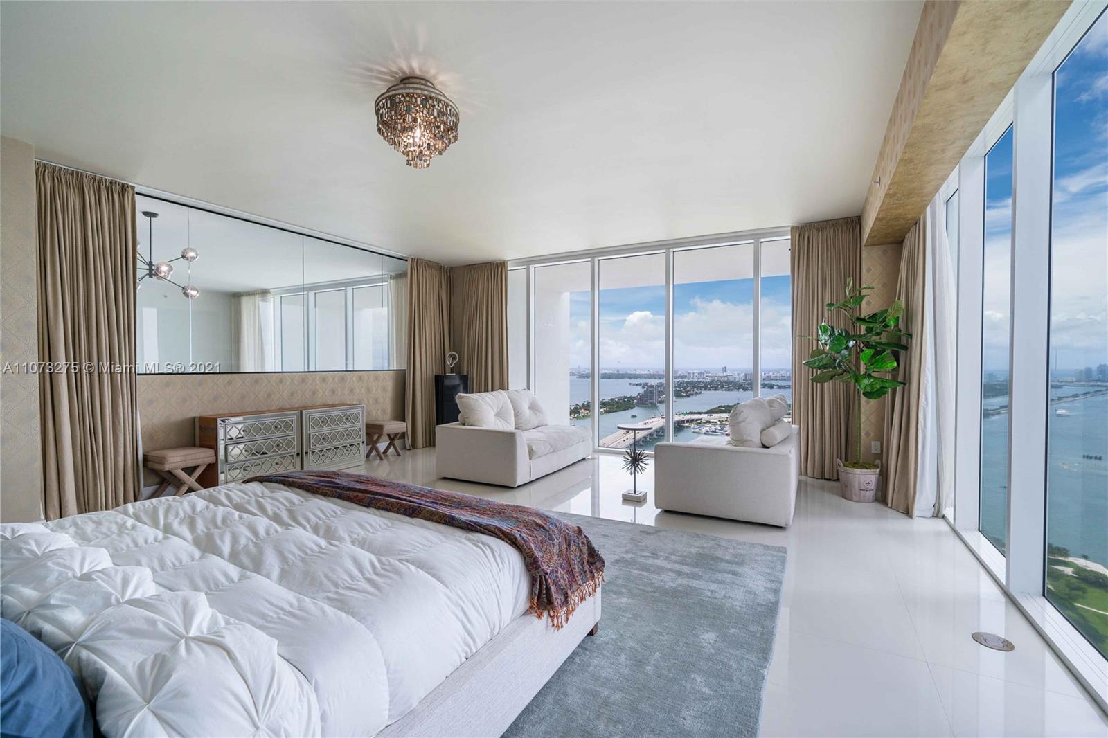 1040 Biscayne Boulevard, Unit PH4202 Miami, FL 33132 - Photo 24 of 54