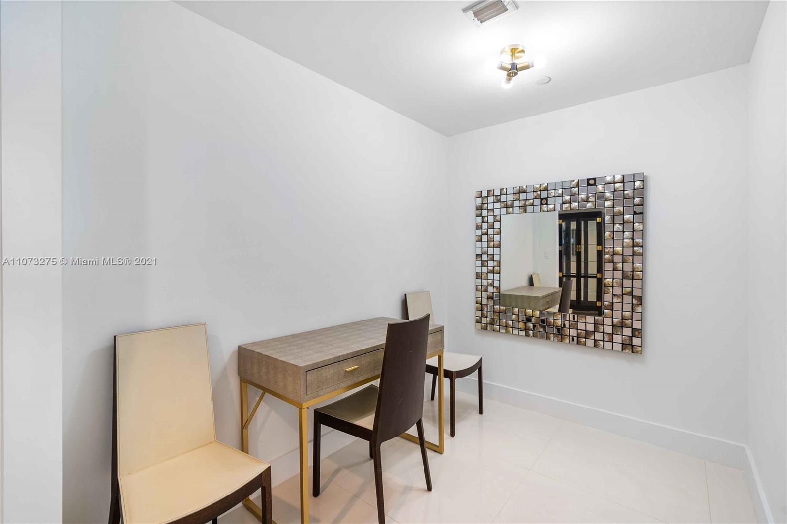 1040 Biscayne Boulevard, Unit PH4202 Miami, FL 33132 - Photo 33 of 54