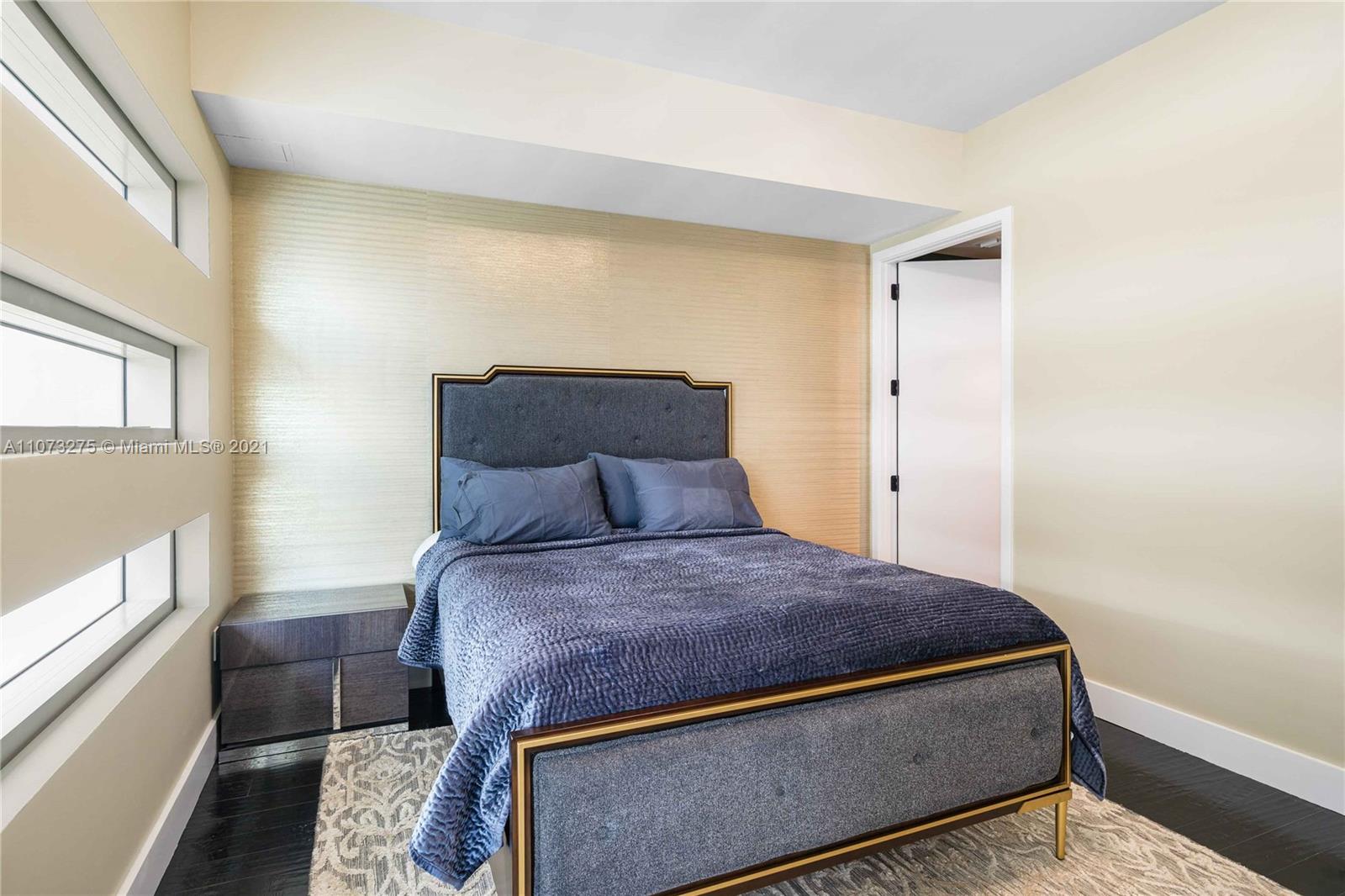 1040 Biscayne Boulevard, Unit PH4202 Miami, FL 33132 - Photo 35 of 54