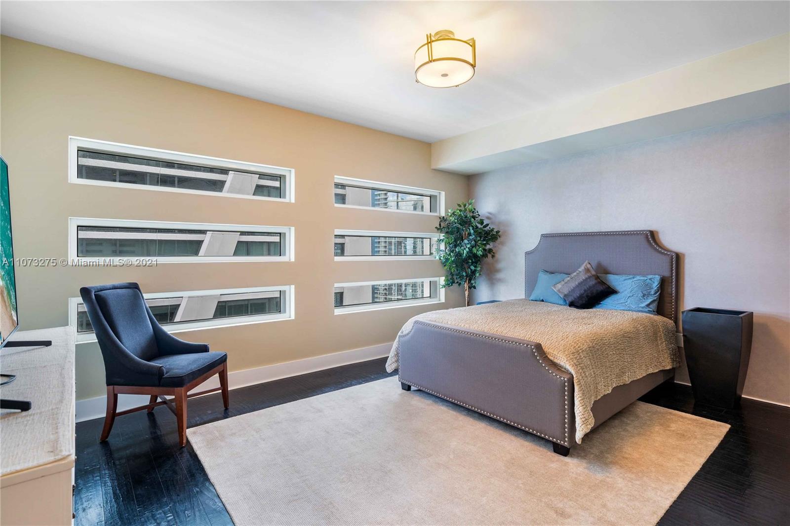 1040 Biscayne Boulevard, Unit PH4202 Miami, FL 33132 - Photo 36 of 54