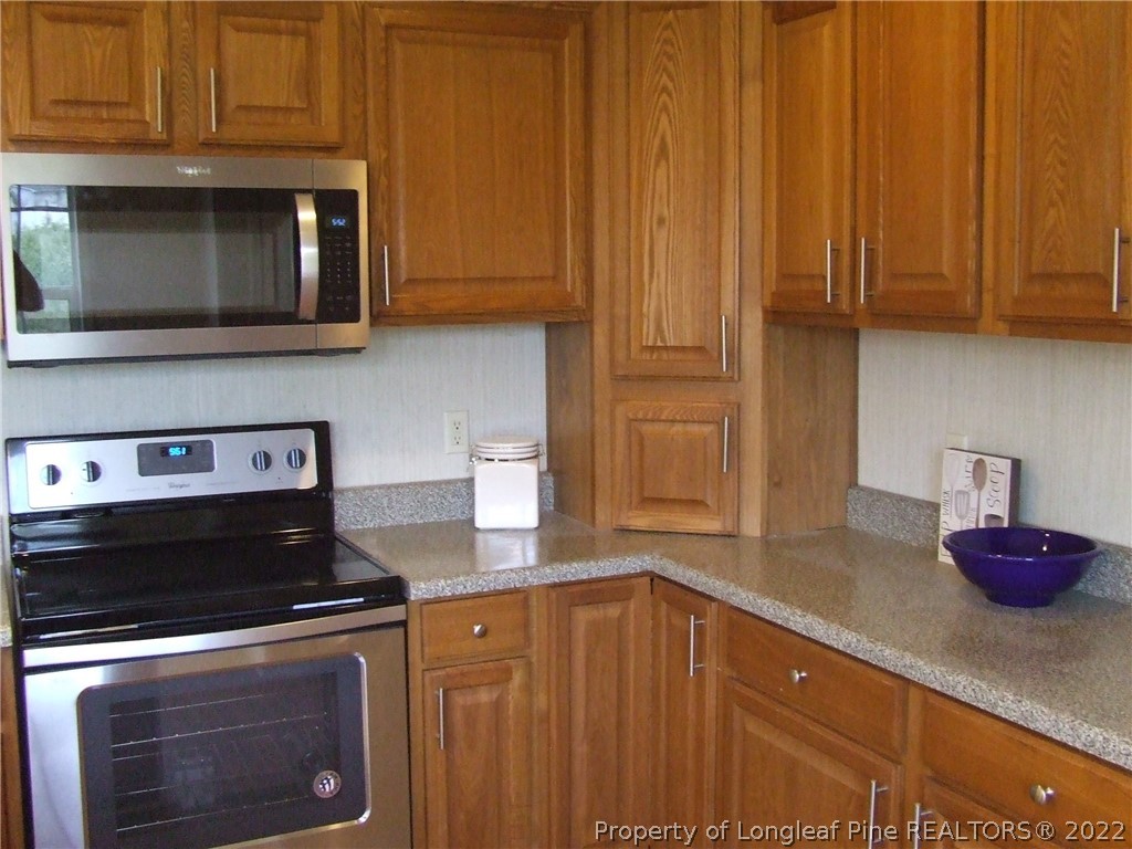 401 Lucas Road Dunn, NC 28334 - Photo 5 of 30 Gallery Image 5