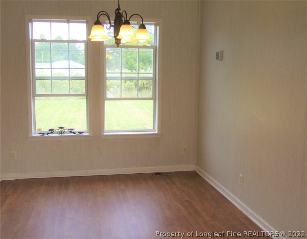 401 Lucas Road Dunn, NC 28334 - Photo 9 of 30 Gallery Image 9