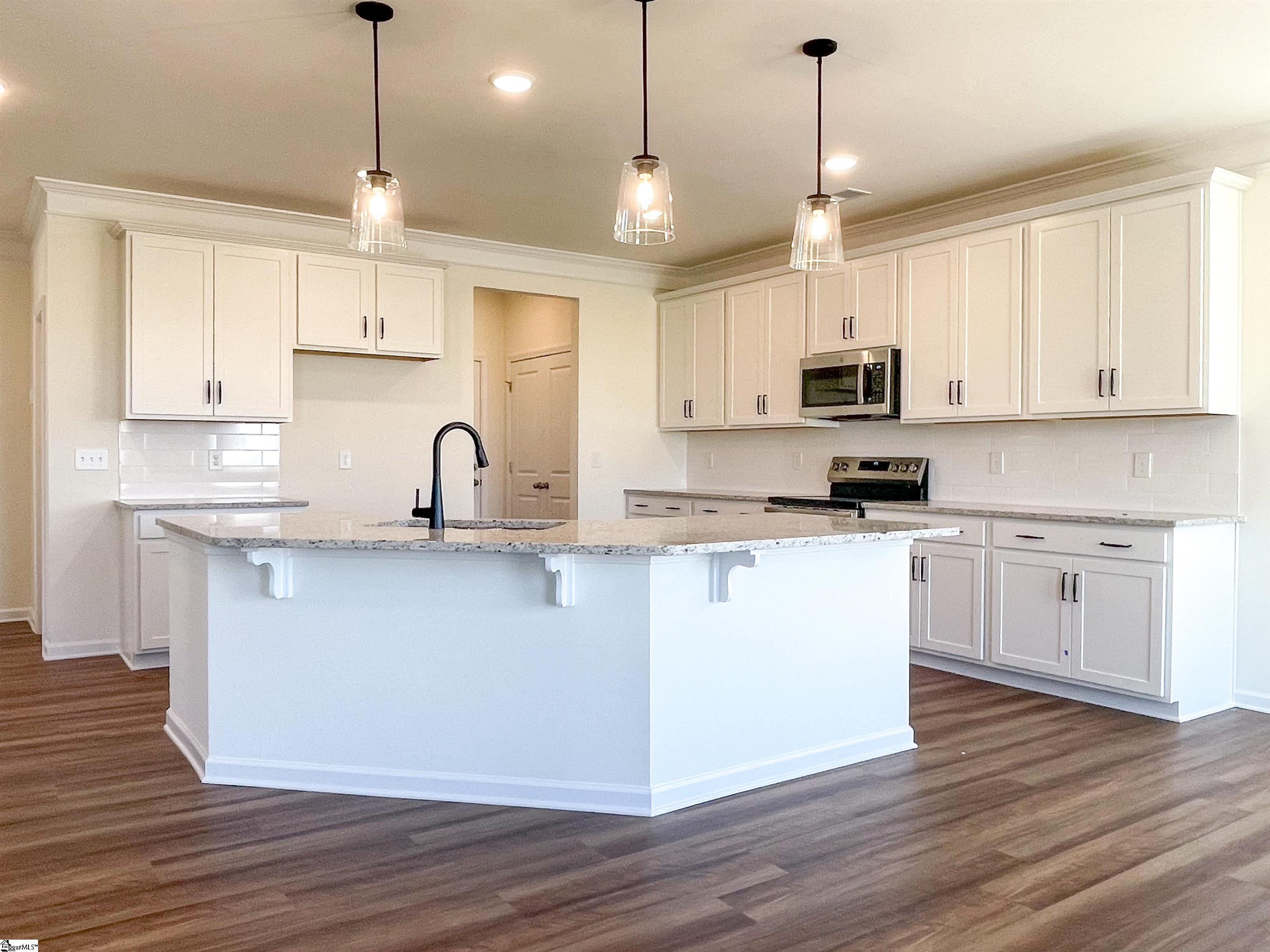 258 Pendergast Road Greenville, SC 29605 - Photo 4 of 27 Gallery Image 4