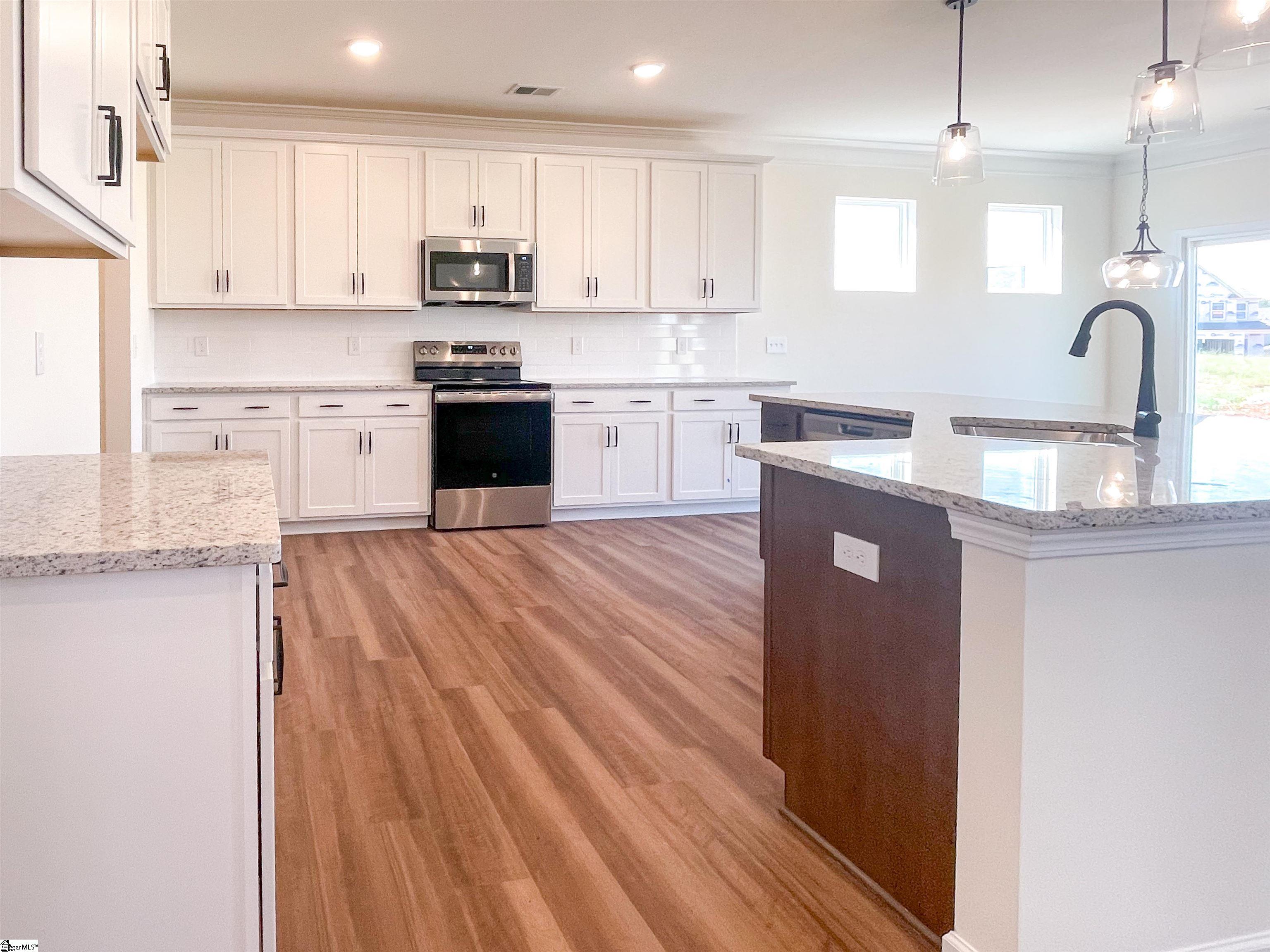 258 Pendergast Road Greenville, SC 29605 - Photo 6 of 27 Gallery Image 6