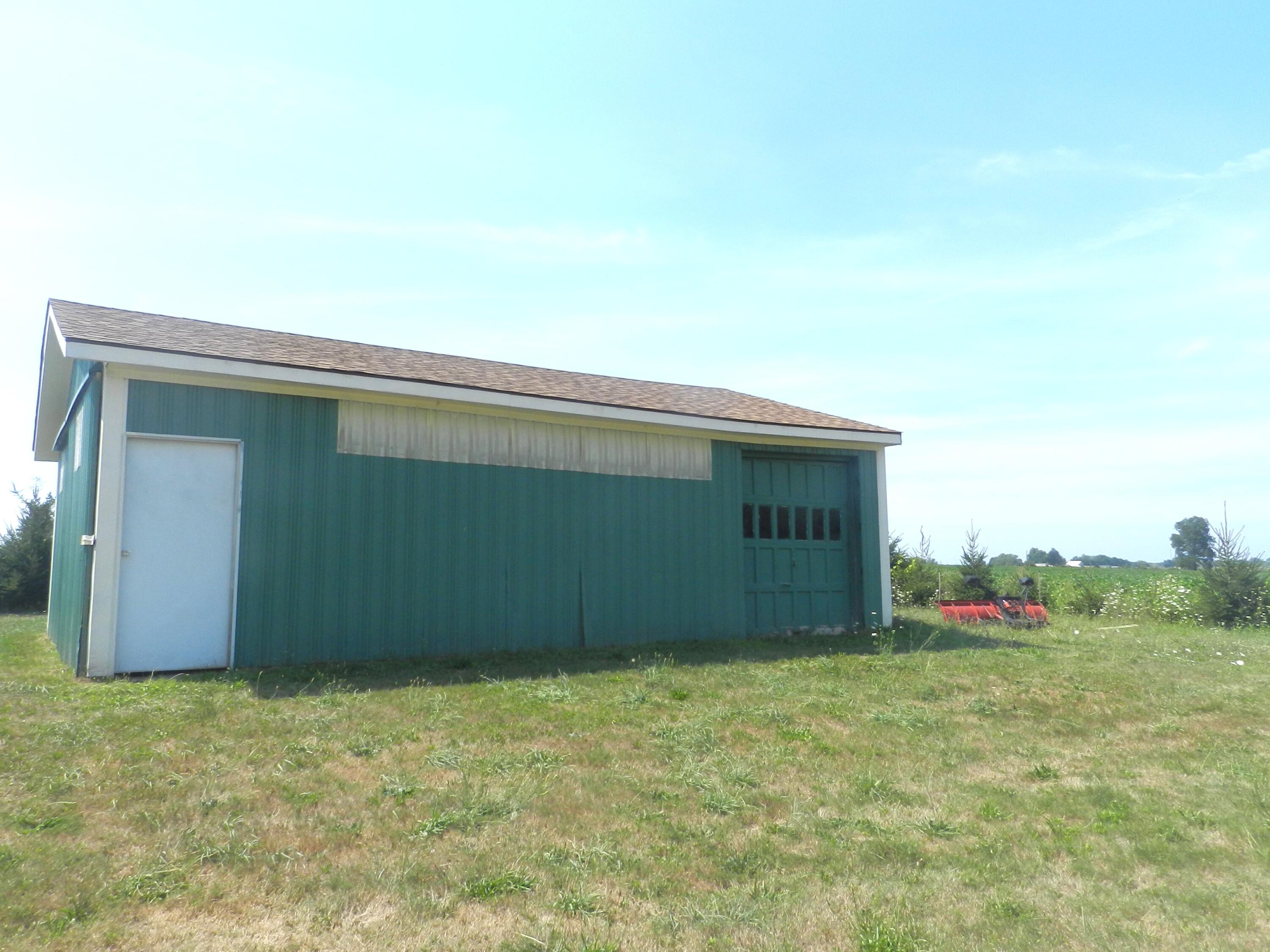 4495 Oxbow Road Sodus, MI 49126 - Photo 23 of 30 DSCN0093