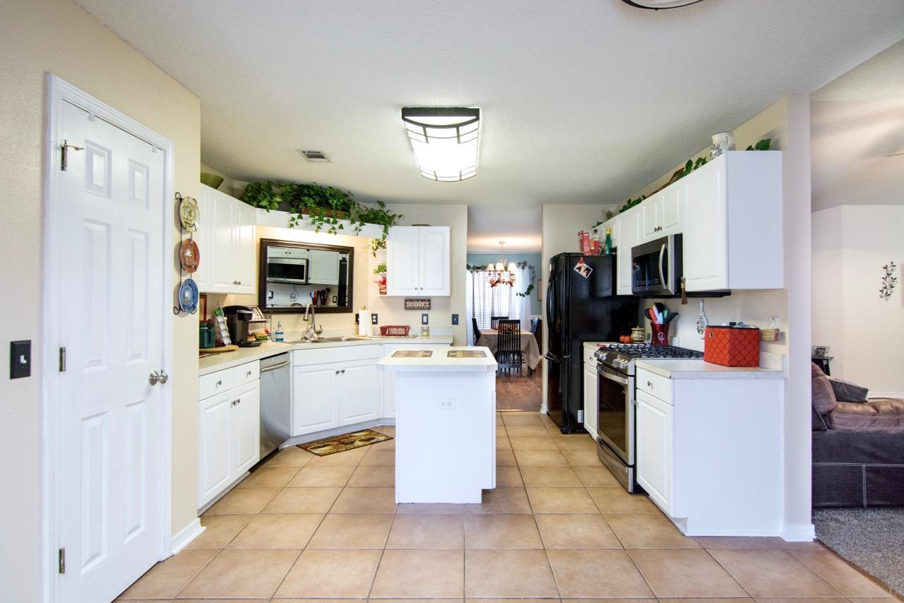 2928 Fallen Tree Drive Cantonment, FL 32533 - Photo 10 of 39 Gallery Image 10