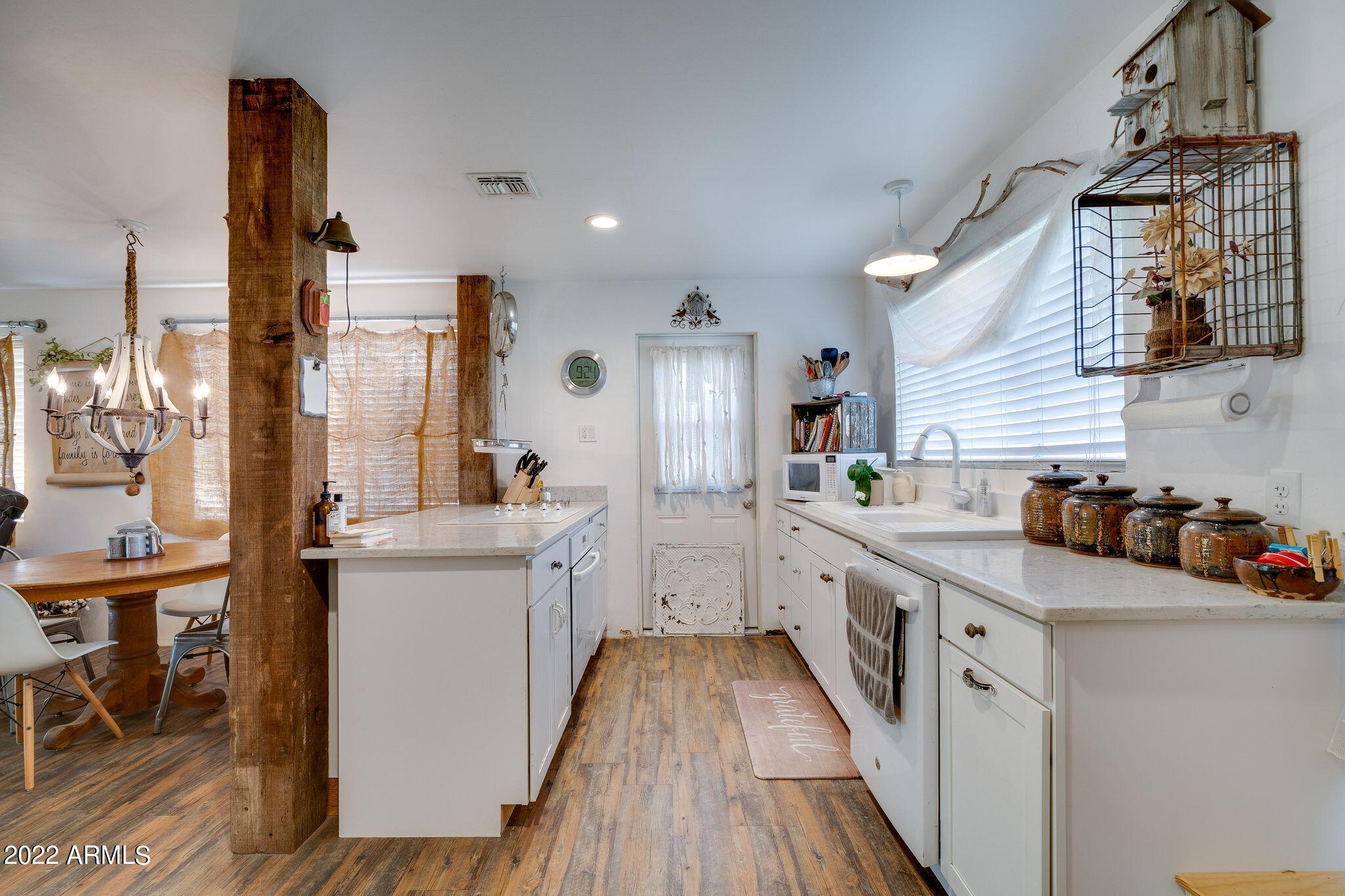 3080 South Higley Road Gilbert, AZ 85295 - Photo 8 of 25 3067BA5B-D4F1-4248-98E0-0627AB94E6E5