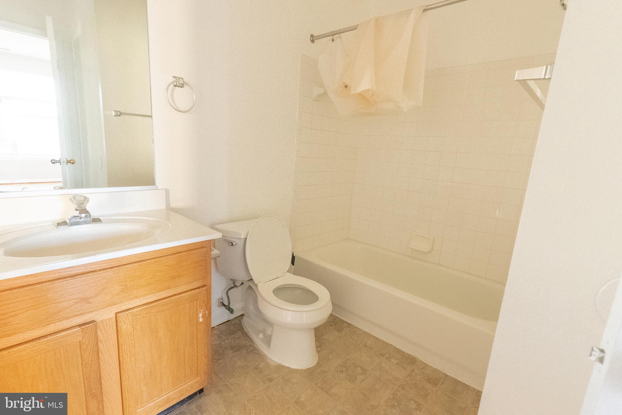 7208 Bogley Road, Unit 301 Baltimore, MD 21244 - Photo 12 of 26