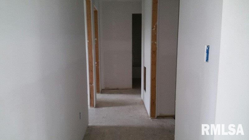 401 North Reeder Mounds, IL 62964 - Photo 4 of 11 Gallery Image 4
