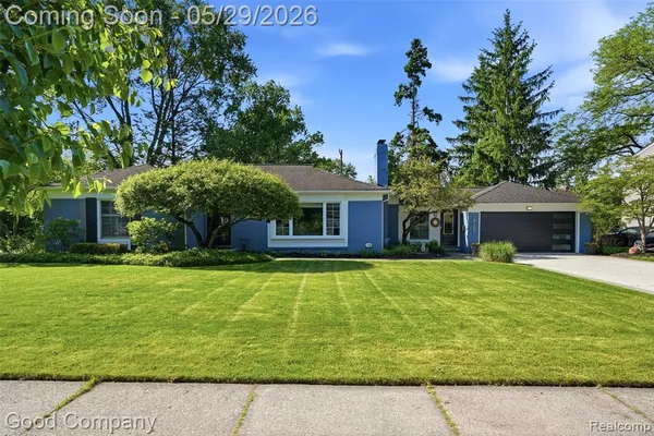 $585,000 | 18187 Birwood Avenue, Beverly Hills, MI 48025