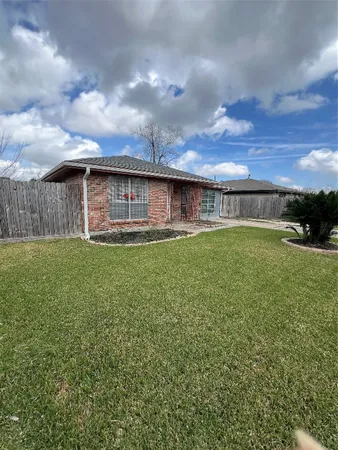 $2,000 | 3613 Sparrow Street, Houston, TX 77051