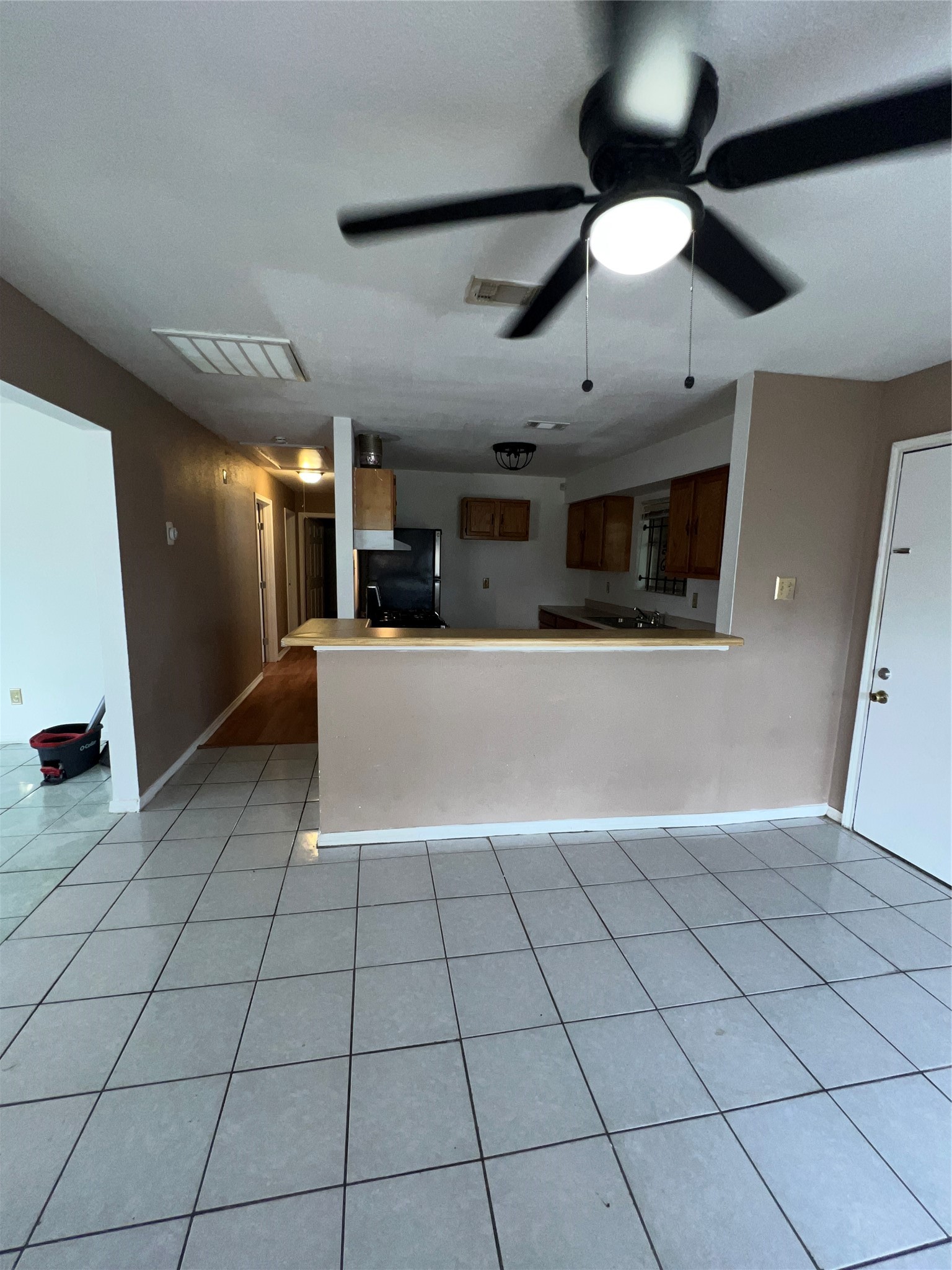 3613 Sparrow Street Houston, TX 77051 - Photo 5 of 10 a view of a livingroom with a furniture