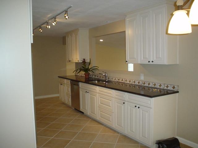 3656 West Birchfield Road Moxee, WA 98936 - Photo 4 of 31 a bathroom with a granite countertop sink a mirror and a vanity
