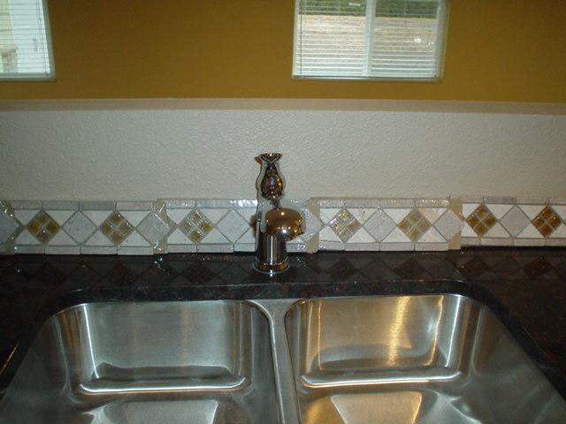 3656 West Birchfield Road Moxee, WA 98936 - Photo 7 of 31 a close view of sink